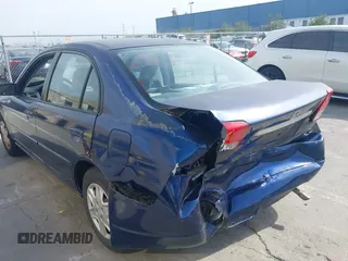2003 Honda Civic LX with VIN 2HGES16553H561692, listed as a IAAI auction lot 41993872 with 201,413 mi miles and . Bid and sale history available at carsss.com. Image 6.