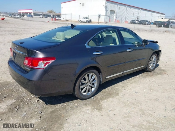 2010 Lexus ES 350 with VIN JTHBK1EG6A2409266, listed as a IAAI auction lot 41768886 with 132,100 mi miles. Bid and sale history available at carsss.com. Image 4.