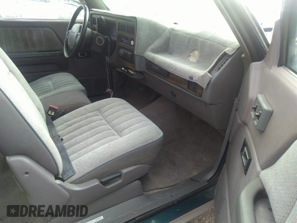 1995 Dodge Dakota with VIN 1B7GL23XXSS332819, listed as a IAAI auction lot 40612186 with 169,496 mi miles and . Bid and sale history available at DreamBid. Image 5.