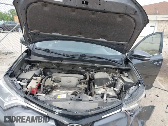 2018 Toyota RAV4 XLE с VIN JTMWFREV2JD112875, выставлен на аукционе IAAI как лот 42396084 с пробегом 108 040 миль миль и . История ставок и продаж доступна на DreamBid. Изображение 10.