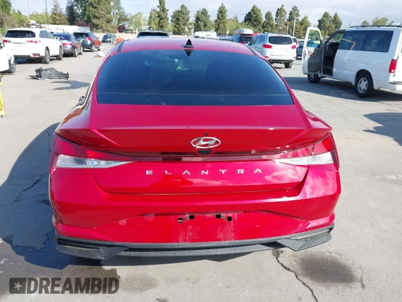 2023 Hyundai Elantra SEL z VIN KMHLM4AG3PU483700, wystawiony jako IAAI lot #42180524 z przebiegiem 9845 mil mil oraz . Historia ofert i sprzedaży dostępna na DreamBid. Obrazek 17.