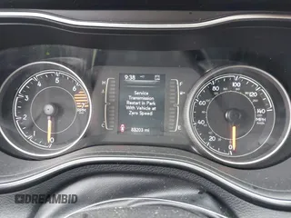2019 Jeep Cherokee Latitude Plus with VIN 1C4PJLLBXKD278488, listed as a IAAI auction lot 41750218 with 83,203 mi miles. Bid and sale history available at carsss.com. Image 7.