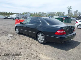 2005 Lexus LS 430 z VIN JTHBN36F450174540, wystawiony jako IAAI lot #42127938 z przebiegiem 216 251 mil mil oraz . Historia ofert i sprzedaży dostępna na DreamBid. Obrazek 3.