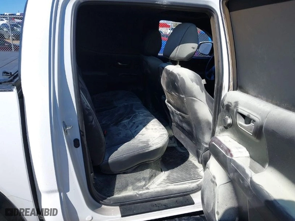 2018 Toyota Tacoma SR with VIN 5TFCZ5AN4JX164600, listed as a IAAI auction lot 41646488 with 87,349 mi miles. Bid and sale history available at carsss.com. Image 8.