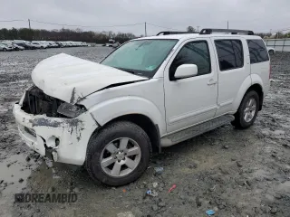 2010 Nissan Pathfinder SE with VIN 5N1AR1NB2AC605384, listed as a Copart auction lot 52105735 with 138,019 mi miles and Salvage Title. Bid and sale history available at carsss.com. Image 1.