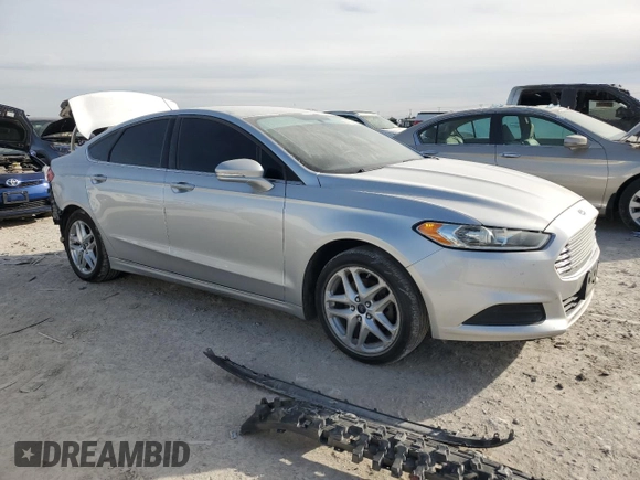2013 Ford Fusion SE with VIN 3FA6P0H7XDR283221, listed as a Copart auction lot 84652274 with 205,714 mi miles and Salvage title. Bid and sale history available at DreamBid. Image 4.