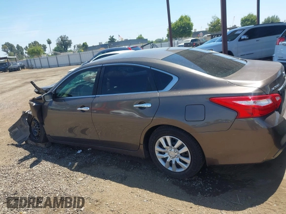 2016 Nissan Altima S z VIN 1N4AL3AP2GN313918, wystawiony jako IAAI lot #42193079 z przebiegiem 111 007 mil mil oraz . Historia ofert i sprzedaży dostępna na DreamBid. Obrazek 15.