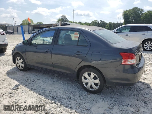 2009 Toyota Yaris z VIN JTDBT903291313024, wystawiony jako Copart lot #54714205 z przebiegiem 338 203 mil mil oraz Szkody całkowita. Historia ofert i sprzedaży dostępna na DreamBid. Obrazek 2.