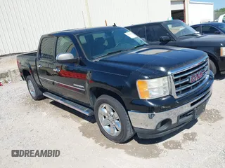 2013 GMC Sierra 1500 SLE z VIN 3GTP1VE01DG125205, wystawiony jako IAAI lot #42039654 z przebiegiem 150 870 mil mil oraz . Historia ofert i sprzedaży dostępna na DreamBid. Obrazek 1.