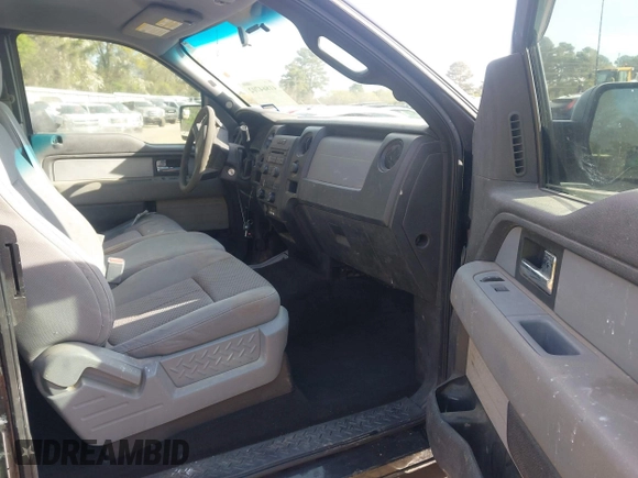 2013 Ford F-150 XL with VIN 1FTFX1CF5DFE02000, listed as a IAAI auction lot 41864702 with 185,992 mi miles. Bid and sale history available at carsss.com. Image 5.