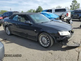 2005 Saab 9-3 Arc z VIN YS3FD79Y156015703, wystawiony jako Copart lot #54296995 z przebiegiem 136 741 mil mil oraz Szkody całkowita. Historia ofert i sprzedaży dostępna na DreamBid. Obrazek 4.