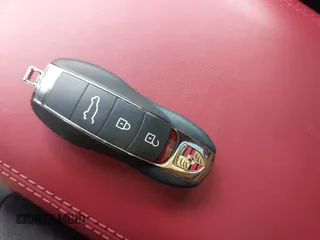 2021 Porsche Macan z VIN WP1AA2A59MLB10281, wystawiony jako IAAI lot #42219768 z przebiegiem 62 975 mil mil oraz . Historia ofert i sprzedaży dostępna na DreamBid. Obrazek 11.