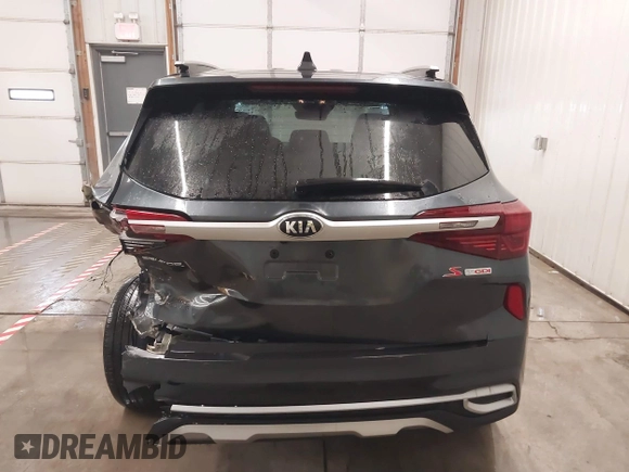 2021 Kia Seltos S with VIN KNDEUCA20M7133947, listed as a IAAI auction lot 41333131 with 28,106 mi miles. Bid and sale history available at carsss.com. Image 16.