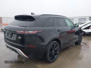 2020 Land Rover Range Rover Velar R-Dynamic S z VIN SALYK2EX5LA242529, wystawiony jako IAAI lot #41453257 z przebiegiem 72 442 mil mil oraz . Historia ofert i sprzedaży dostępna na DreamBid. Obrazek 4.