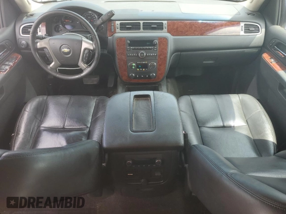 2013 Chevrolet Avalanche LT with VIN 3GNTKFE74DG348568, listed as a Copart auction lot 64982385 with 225,417 mi miles and Clean title. Bid and sale history available at DreamBid. Image 8.