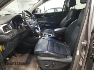 2017 Kia Sorento SX V6 with VIN 5XYPKDA51HG201373, listed as a Copart auction lot 88909395 with 141,230 mi miles and Salvage Title. Bid and sale history available at carsss.com. Image 7.