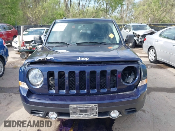 2017 Jeep Patriot High Altitude z VIN 1C4NJPFA8HD189559, wystawiony jako IAAI lot #42039158 z przebiegiem 65 593 mil mil oraz . Historia ofert i sprzedaży dostępna na DreamBid. Obrazek 12.