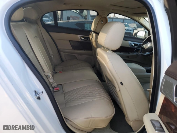 2011 Jaguar XF with VIN SAJWA0FB3BLR92508, listed as a Copart auction lot 89329065 with 104,082 mi miles and Clean Title. Bid and sale history available at carsss.com. Image 10.