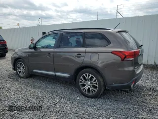 2016 Mitsubishi Outlander SE with VIN JA4AZ3A37GZ057641, listed as a Copart auction lot 61936725 with 170,953 mi miles and Clean title. Bid and sale history available at DreamBid. Image 2.