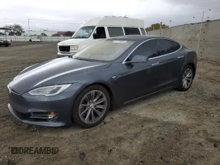 2017 Tesla Model S 100D with VIN 5YJSA1E22HF183131, listed as a Copart auction lot 42749885 with 70,825 mi miles and Salvage Title. Bid and sale history available at carsss.com. Image 1.