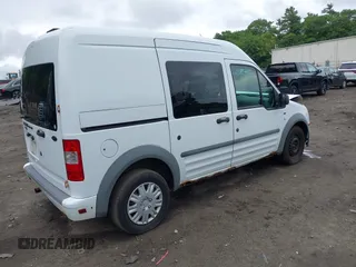 2010 Ford Transit Connect XLT z VIN NM0LS6BN5AT014797, wystawiony jako IAAI lot #42517888 z przebiegiem 163 264 mil mil oraz . Historia ofert i sprzedaży dostępna na DreamBid. Obrazek 4.