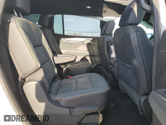 2024 GMC Acadia AWD AT4 z VIN 1GKENPKS7RJ174495, wystawiony jako Copart lot #82187344 z przebiegiem Nie podano mil oraz Szkoda całkowita • Salvage title. Historia ofert i sprzedaży dostępna na DreamBid. Obrazek 12.