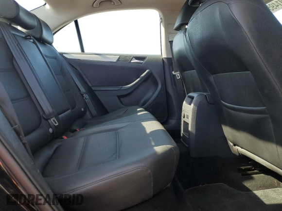 2011 Volkswagen Jetta TDI w/Nav with VIN 3VWLL7AJ3BM081805, listed as a Copart auction lot 62791495 with 115,352 mi miles and Salvage title. Bid and sale history available at DreamBid. Image 10.