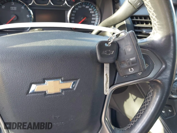 2016 Chevrolet Tahoe LT z VIN 1GNSCBKC3GR214982, wystawiony jako IAAI lot #41991198 z przebiegiem 176 422 mil mil oraz . Historia ofert i sprzedaży dostępna na DreamBid. Obrazek 11.