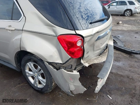 2012 Chevrolet Equinox LT w/1LT with VIN 2GNFLEEK9C6203822, listed as a IAAI auction lot 41613913 with 133,871 mi miles. Bid and sale history available at carsss.com. Image 18.