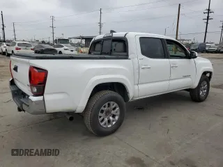 2017 Toyota Tacoma SR5 z VIN 3TMAZ5CN8HM040978, wystawiony jako Copart lot #58813575 z przebiegiem 103 730 mil mil oraz Nie do naprawy • Non repairable. Historia ofert i sprzedaży dostępna na DreamBid. Obrazek 3.