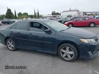 2014 Toyota Camry L z VIN 4T1BF1FK5EU776769, wystawiony jako IAAI lot #41856883 z przebiegiem 168 242 mil mil oraz . Historia ofert i sprzedaży dostępna na DreamBid. Obrazek 13.