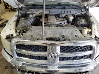 2017 Ram 2500 Tradesman z VIN 3C6UR5HL6HG680133, wystawiony jako Copart lot #50215825 z przebiegiem 184 491 mil mil oraz Czysty tytuł • Clean title. Historia ofert i sprzedaży dostępna na DreamBid. Obrazek 11.