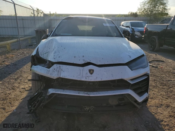 2022 Lamborghini Urus with VIN ZPBUA1ZL8NLA22604, listed as a Copart auction lot 77174164 with NaN miles and Salvage Title. Bid and sale history available at carsss.com. Image 5.