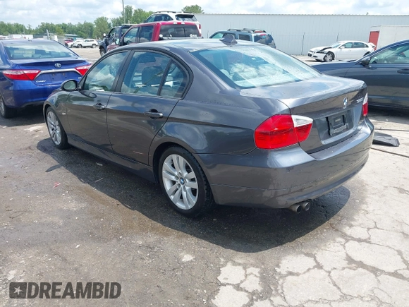 2006 BMW 3 Series 325i with VIN WBAVB17576NK31560, listed as a IAAI auction lot 42384770 with 186,091 mi miles and . Bid and sale history available at DreamBid. Image 3.