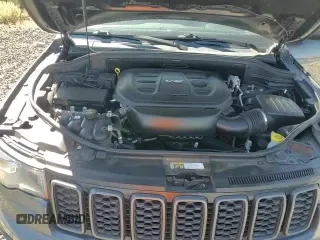 2019 Jeep Grand Cherokee Trailhawk with VIN 1C4RJFLG0KC553944, listed as a Copart auction lot 68022805 with 103,477 mi miles and Salvage title. Bid and sale history available at DreamBid. Image 13.