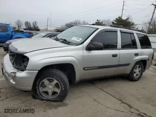 2004 Chevrolet TrailBlazer LT with VIN 1GNDS13S842323700, listed as a Copart auction lot 44176895 with 165,541 mi miles and Salvage Title. Bid and sale history available at carsss.com. Image 1.