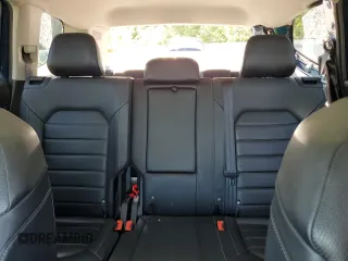 2018 Volkswagen Atlas SEL Premium z VIN 1V2NR2CA6JC577688, wystawiony jako Copart lot #60800465 z przebiegiem 82 841 mil mil oraz Szkoda całkowita • Salvage title. Historia ofert i sprzedaży dostępna na DreamBid. Obrazek 10.