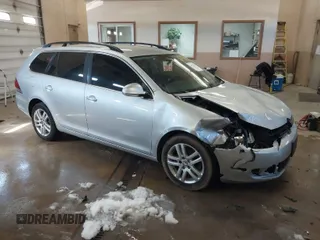 2014 Volkswagen Jetta SportWagen TDI with VIN 3VWPL7AJ8EM617461, listed as a IAAI auction lot 41820116 with 197,038 mi miles. Bid and sale history available at carsss.com. Image 1.