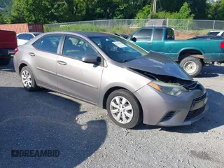 2015 Toyota Corolla L z VIN 2T1BURHE4FC331535, wystawiony jako IAAI lot #42318683 z przebiegiem 135 864 mil mil oraz . Historia ofert i sprzedaży dostępna na DreamBid. Obrazek 1.