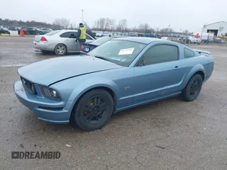 2005 Ford Mustang GT Deluxe with VIN 1ZVFT82H455116103, listed as a IAAI auction lot 41725405 with 108,928 mi miles and . Bid and sale history available at DreamBid. Image 17.