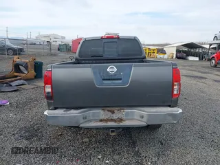 2007 Nissan Frontier SE z VIN 1N6AD06U97C442798, wystawiony jako IAAI lot #41548424 z przebiegiem 230 153 mil mil oraz . Historia ofert i sprzedaży dostępna na DreamBid. Obrazek 17.