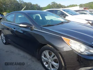 2011 Hyundai Sonata SE z VIN 5NPEC4AC8BH114718, wystawiony jako IAAI lot #42172376 z przebiegiem 198 000 mil mil oraz . Historia ofert i sprzedaży dostępna na DreamBid. Obrazek 13.