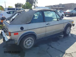 1985 Volkswagen Golf с VIN WVWCA0158FK023995, выставлен на аукционе IAAI как лот 42141623 с пробегом 101 111 миль миль и . История ставок и продаж доступна на DreamBid. Изображение 4.