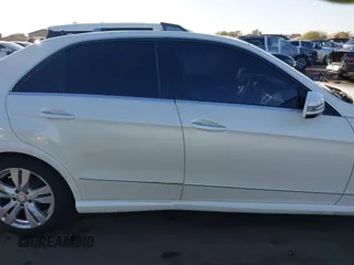2013 Mercedes-Benz E-Class E 350 Luxury BlueTEC with VIN WDDHF2EB5DA675484, listed as a IAAI auction lot 41522495 with 99,618 mi miles. Bid and sale history available at carsss.com. Image 14.