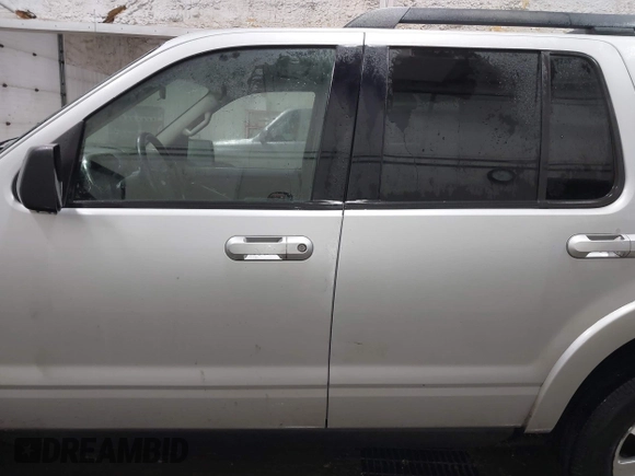 2009 Ford Explorer XLT z VIN 1FMEU73E49UA15564, wystawiony jako IAAI lot #41299587 z przebiegiem 192 956 mil mil oraz . Historia ofert i sprzedaży dostępna na DreamBid. Obrazek 14.
