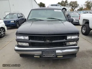 1997 Chevrolet Tahoe with VIN 1GNEC13R3VJ406120, listed as a Copart auction lot 81569674 with 203,863 mi miles and Salvage Title. Bid and sale history available at carsss.com. Image 5.