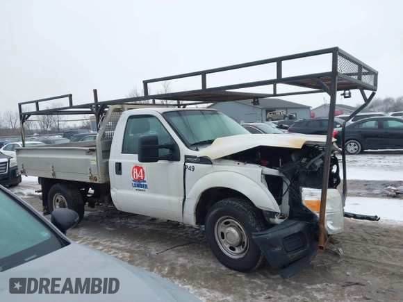 2012 Ford F-250 XL z VIN 1FDBF2A61CEA82989, wystawiony jako IAAI lot #41554078 z przebiegiem 257 846 mil mil oraz . Historia ofert i sprzedaży dostępna na DreamBid. Obrazek 13.
