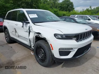 2024 Jeep Grand Cherokee с VIN 1C4RJYB61RC115982, выставлен на аукционе IAAI как лот 42485536 с пробегом 36 360 миль миль и . История ставок и продаж доступна на DreamBid. Изображение 1.