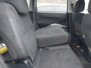2007 Mitsubishi Outlander ES z VIN JA4MS31X37U015596, wystawiony jako IAAI lot #41439500 z przebiegiem 288 701 mil mil oraz . Historia ofert i sprzedaży dostępna na DreamBid. Obrazek 8.