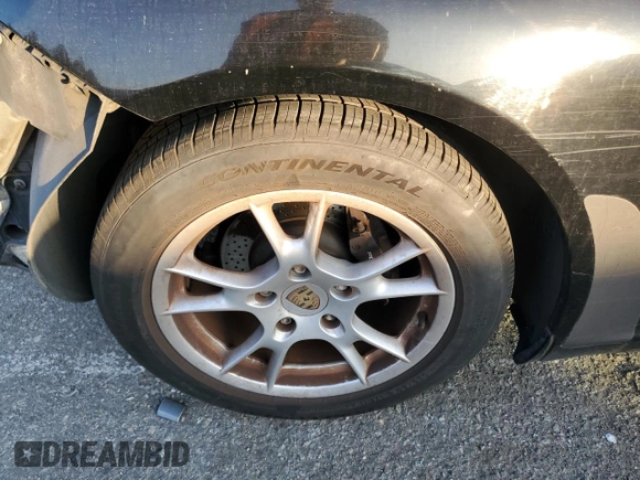 2005 Porsche Boxster z VIN WP0CA29885U711749, wystawiony jako Copart lot #84301684 z przebiegiem 272 856 mil mil oraz Szkoda całkowita • Salvage title. Historia ofert i sprzedaży dostępna na DreamBid. Obrazek 10.